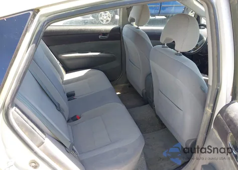 2004 Toyota Prius from USA, damaged, VIN JTDKB20U040101157